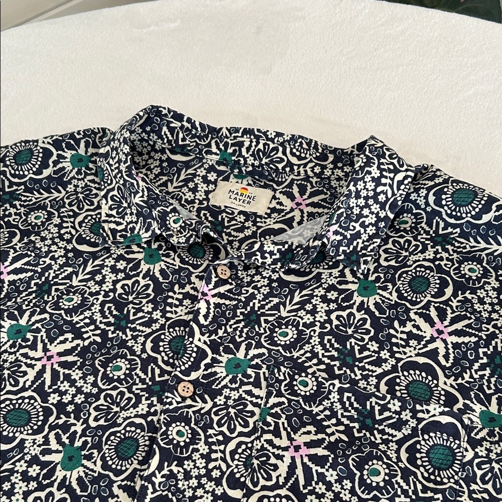 Marine Layer 2024 Resort Men's Navy and Teal Patterned Shirt. XXL